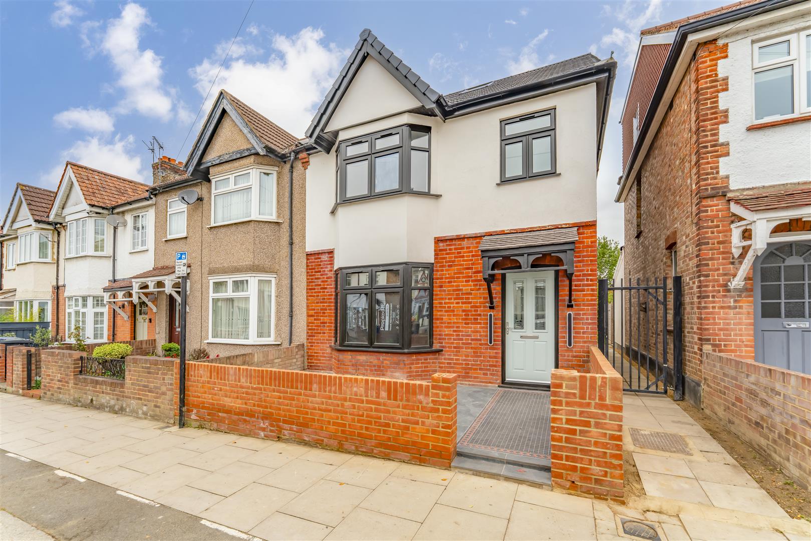 Sinton Andrews Estate Agents - Based in Ealing West London